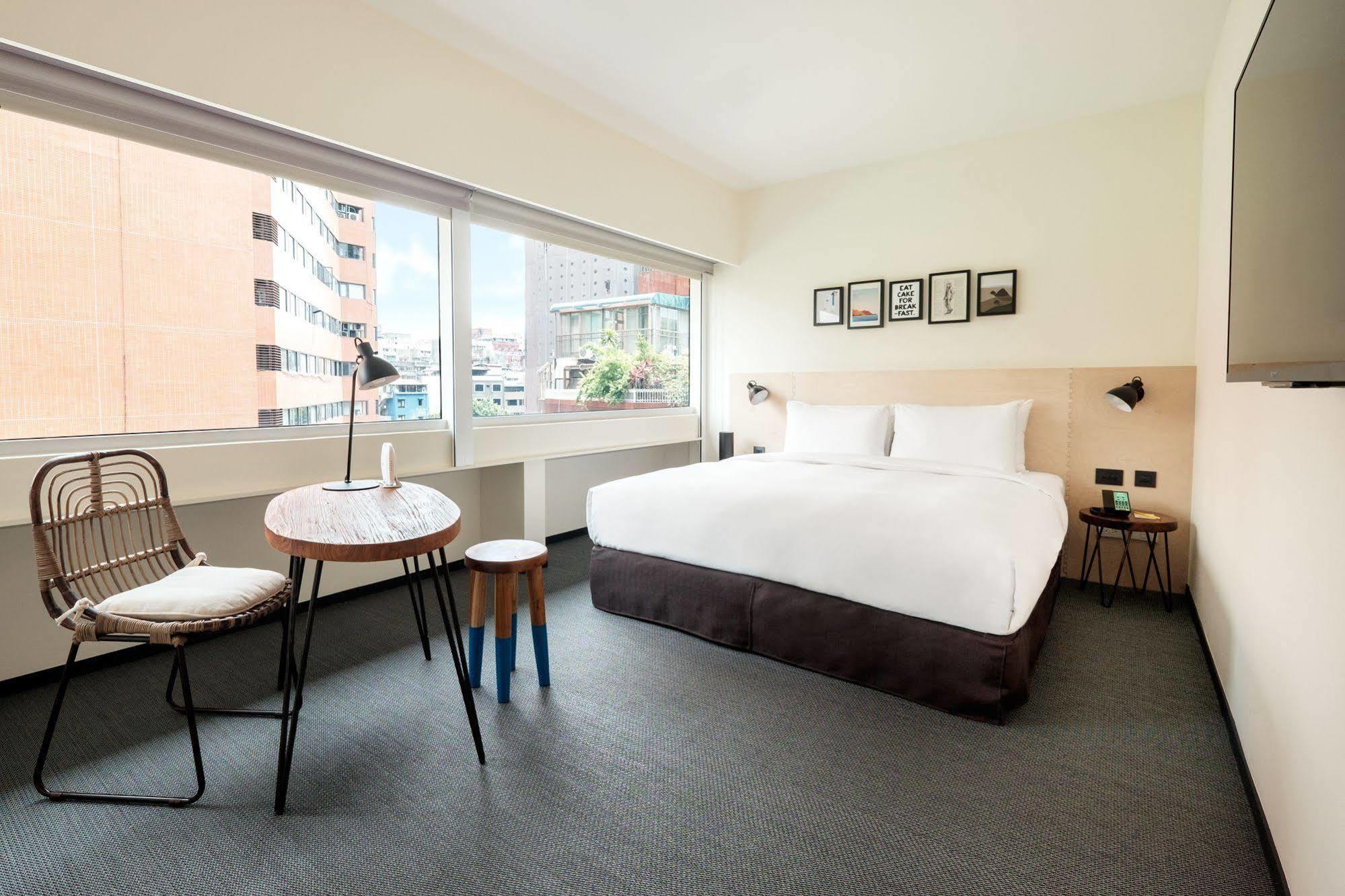 Amba Taipei Zhongshan Extérieur photo