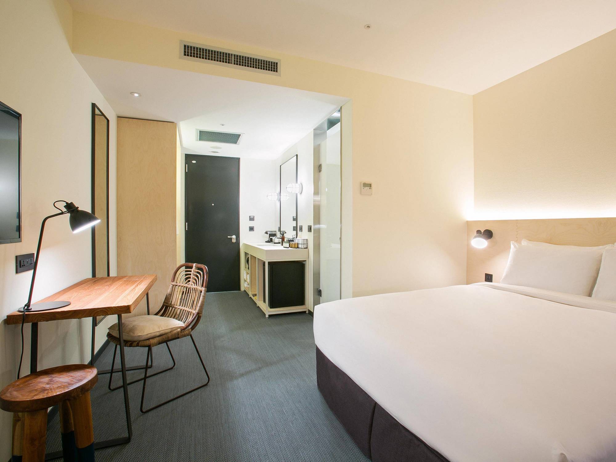 Amba Taipei Zhongshan Extérieur photo